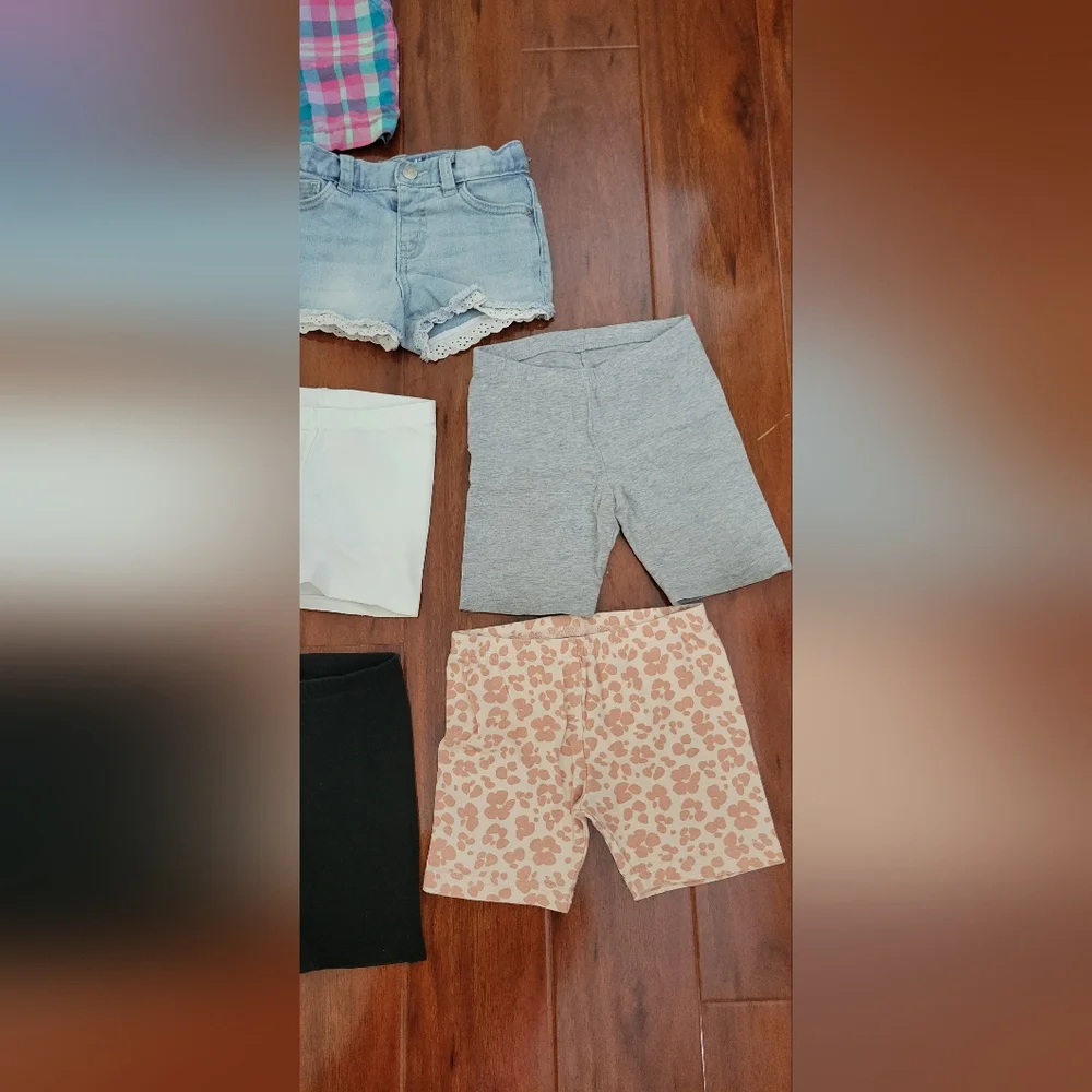 Girls shorts bundle - Picture 9 of 9